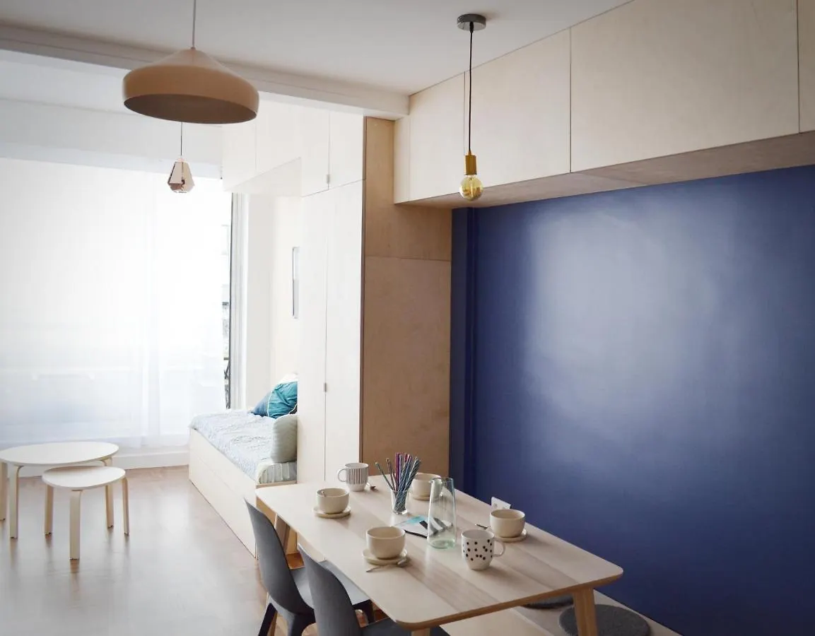 Design Avec Terrasse * パリ